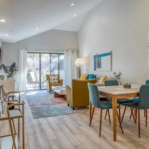 https://casa-de-oasis.palm-springs-ca-hotels.com